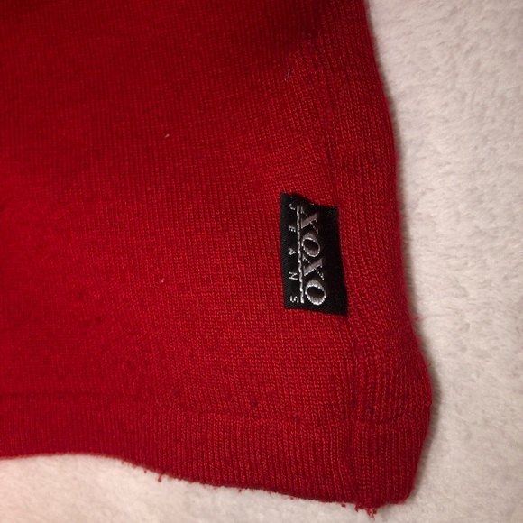 Vintage red turtle neck with cropped sleeves - Picture 2 of 3